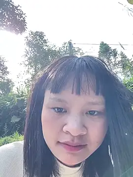 Snapshot of Daisy018 chatting on September 21, 2025, 2:35 am Daisy018 online show from September 21, 2025, 2:35 am