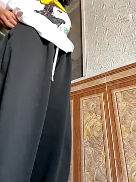 Snapshot of Daisy018 chatting on October 10, 2025, 2:32 am Daisy018 online show from October 10, 2025, 2:32 am