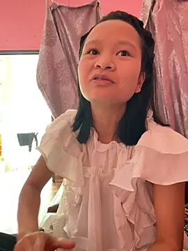 Snapshot of Daisy018 chatting on October 12, 2025, 3:38 am Daisy018 online show from October 12, 2025, 3:38 am