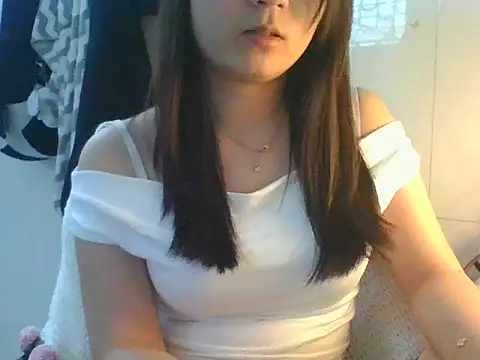 Linzly online show from February 26, 2026, 2:54 am