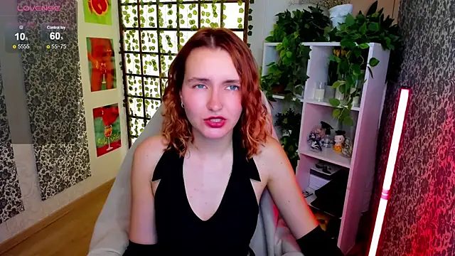 Snapshot of Elis_Cherry chatting on September 23, 2025, 1:52 am Elis Cherry online show from September 23, 2025, 1:52 am