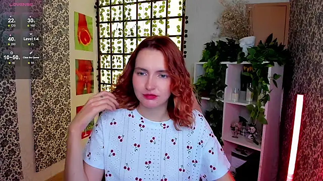 Snapshot of Elis_Cherry chatting on September 30, 2025, 1:54 am Elis Cherry online show from September 30, 2025, 1:54 am