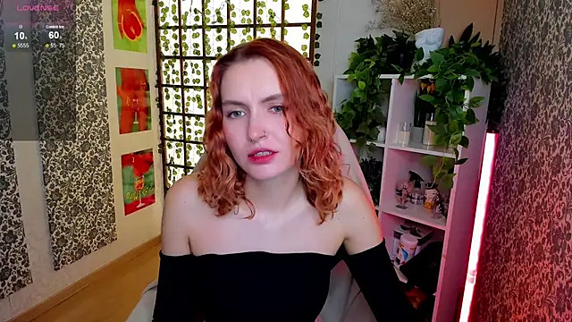 Snapshot of Elis_Cherry chatting on October 7, 2025, 1:47 am Elis Cherry online show from October 7, 2025, 1:47 am