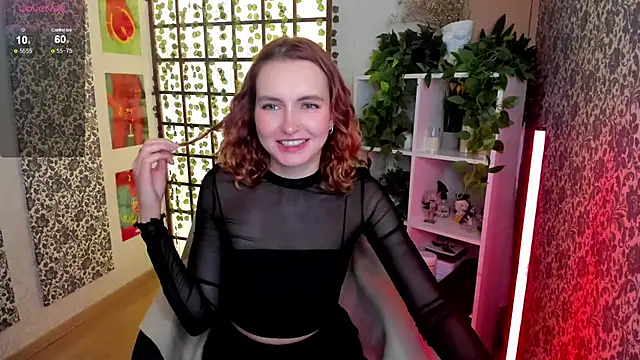 Snapshot of Elis_Cherry chatting on October 10, 2025, 1:48 am Elis Cherry online show from October 10, 2025, 1:48 am