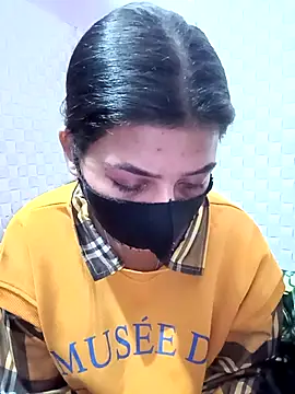 Hot Jaanvi  online show from November 28, 2025, 4:37 am