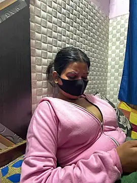 Hot Jaanvi  online show from January 14, 2026, 7:08 pm