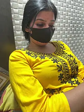 Hot Jaanvi  online show from April 14, 2026, 6:03 pm