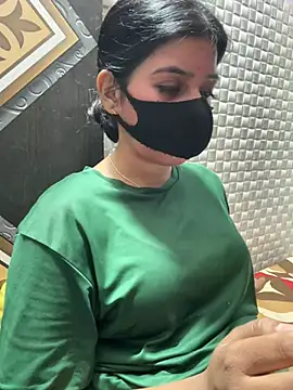 Hot Jaanvi  online show from April 17, 2026, 4:10 pm