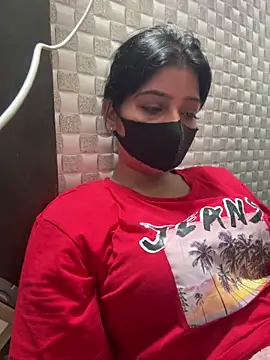 Hot Jaanvi  online show from May 28, 2026, 4:32 am