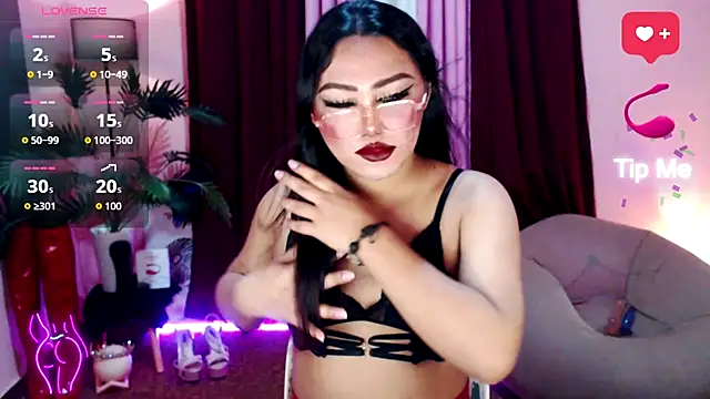 Unique Maya online show from September 9, 2025, 7:08 am