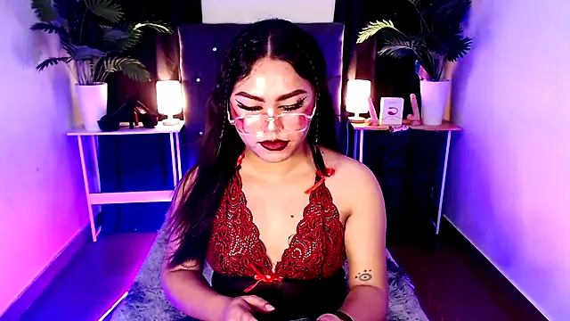 Unique Maya online show from September 10, 2025, 5:18 am