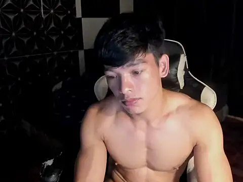 AsianHotBODYY online show from December 19, 2025, 10:22 am