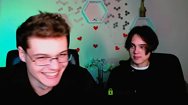 lucas long  online show from October 12, 2025, 8:46 am