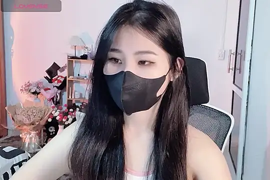    Daisy    online show from October 21, 2025, 1:01 pm