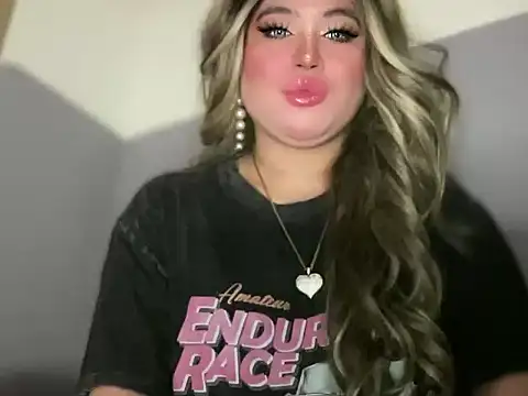 Naughtyrosecum online show from October 16, 2025, 2:40 pm