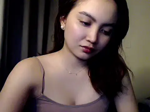 Snapshot of ladymiaxx chatting on October 2, 2025, 2:35 pm ladymiaxx online show from October 2, 2025, 2:35 pm