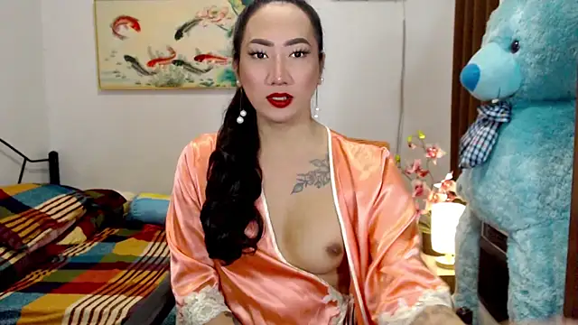 LovelyQueen69 online show from September 18, 2025, 9:33 am