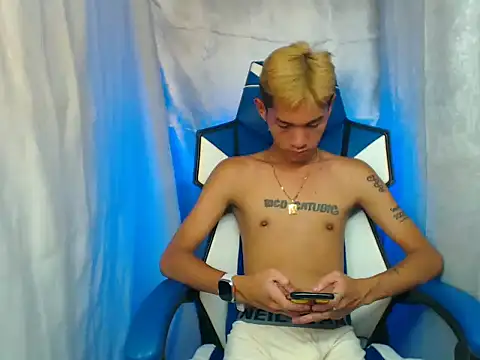 riks tyler online show from November 11, 2025, 5:24 pm