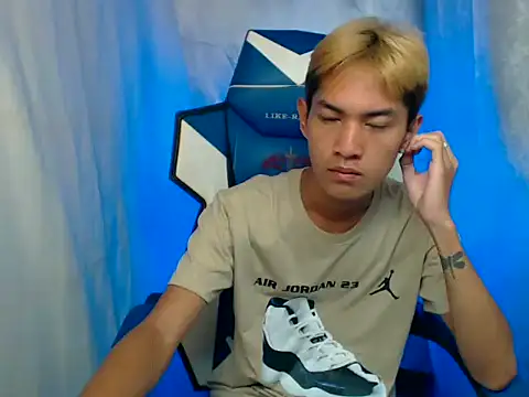 riks tyler online show from December 1, 2025, 9:36 am