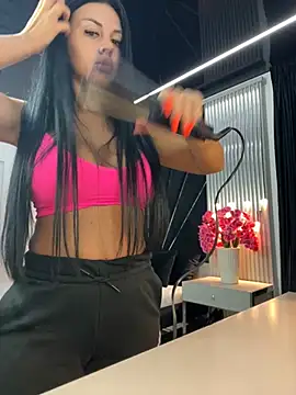 KenyaCruz online show from February 3, 2026, 7:30 pm