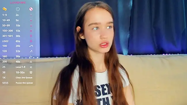 lovelyalivia online show from April 7, 2026, 8:15 am
