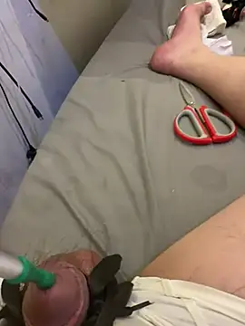 Hsksjdwujajzj online show from March 17, 2026, 4:54 pm