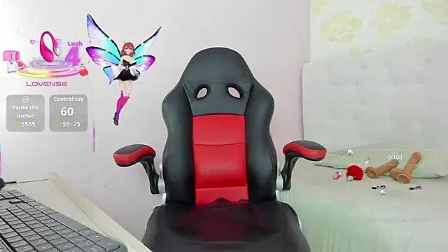 IVONNEPARKER6 online show from September 10, 2025, 7:14 pm