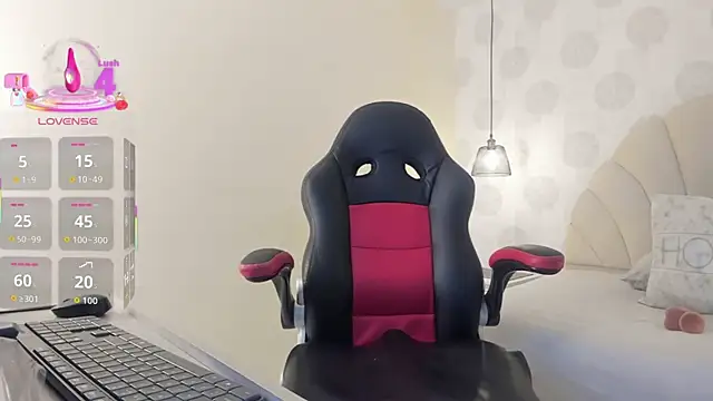 IVONNEPARKER6 online show from September 20, 2025, 12:17 pm