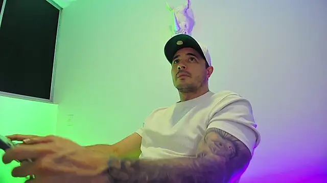 Snapshot of Dagoti chatting on February 14, 2026, 8:16 pm Dagoti online show from February 14, 2026, 8:16 pm