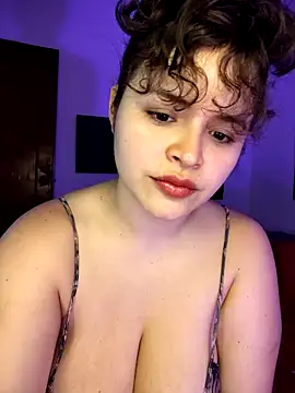 SeleneLuminari8 online show from November 6, 2025, 1:34 pm