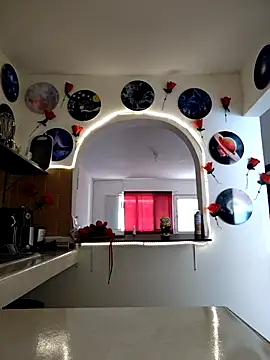 SeleneLuminari8 online show from November 23, 2025, 5:02 pm