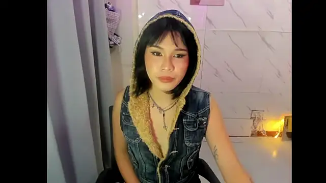 Snapshot of Its_Ashleigh chatting on June 7, 2026, 2:59 am Its Ashleigh online show from June 7, 2026, 2:59 am