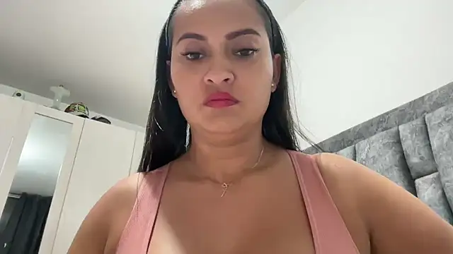 Sophia copper online show from September 23, 2025, 4:04 am