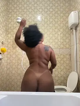 morenaluaa online show from September 15, 2025, 8:20 pm