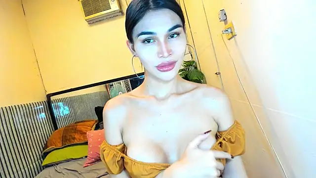 Snapshot of Ms_Monica chatting on April 29, 2026, 3:05 pm Ms Monica online show from April 29, 2026, 3:05 pm