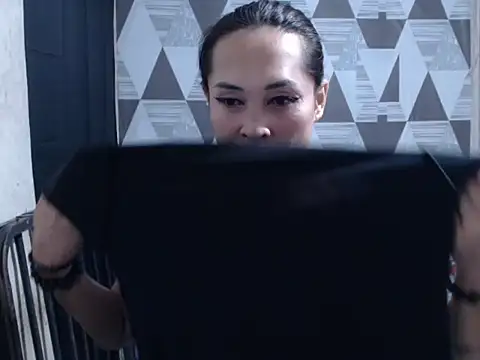 Wiynwyn Delamerced1989 online show from April 17, 2026, 12:52 pm