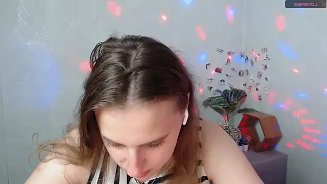 Snapshot of AmandaDimond_ chatting on June 4, 2026, 2:34 pm AmandaDimond online show from June 4, 2026, 2:34 pm