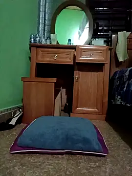 SexyQueen99 online show from November 15, 2025, 10:15 pm