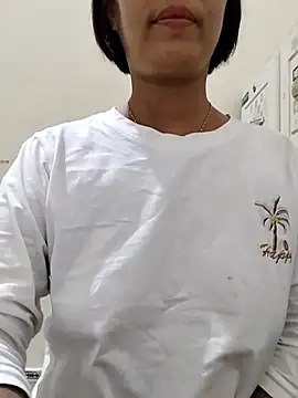 love sexy090 online show from November 1, 2025, 1:13 pm