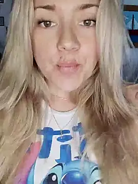 cameron 06 online show from November 18, 2025, 2:21 pm