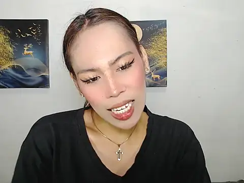 Snapshot of Savanna_White chatting on November 24, 2025, 6:29 pm Savanna White online show from November 24, 2025, 6:29 pm
