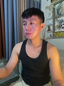 xshyboyx online show from March 5, 2026, 1:29 pm