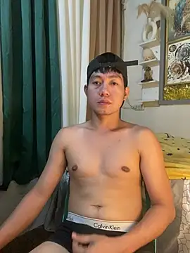 xshyboyx online show from July 5, 2026, 4:25 pm
