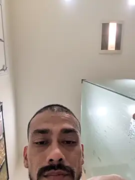 Cnutt310 online show from December 20, 2025, 1:07 pm