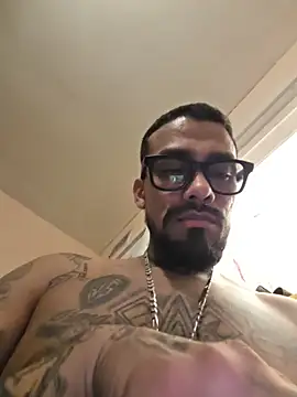 Cnutt310 online show from February 5, 2026, 12:15 am