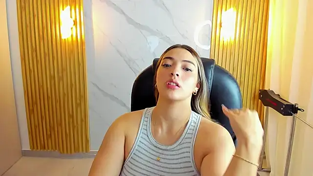 KYLIE JONES6 online show from September 15, 2025, 2:33 am