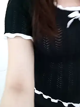 Ariana-Vy online show from October 1, 2025, 5:35 am