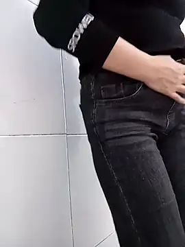 Ariana-Vy online show from March 24, 2026, 1:21 am