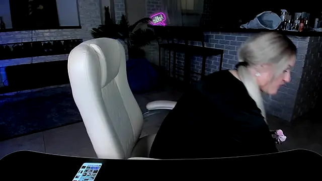 Snapshot of MariemLui chatting on September 14, 2025, 10:36 am MariemLui online show from September 14, 2025, 10:36 am