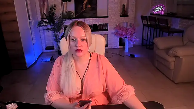 Snapshot of MariemLui chatting on October 12, 2025, 11:09 am MariemLui online show from October 12, 2025, 11:09 am